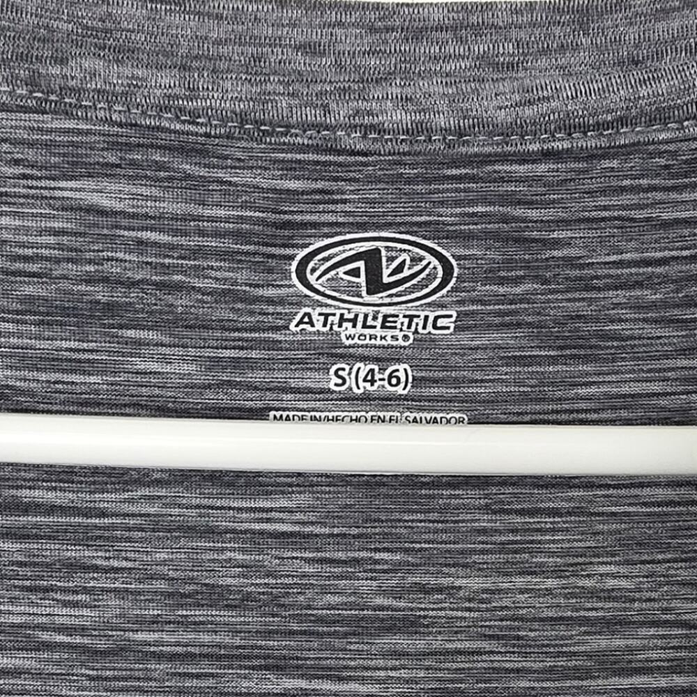 Athletic Works T-Shirt Women's Size S Gray Heather V-neck Activewear Short Slv - Picture 2 of 6